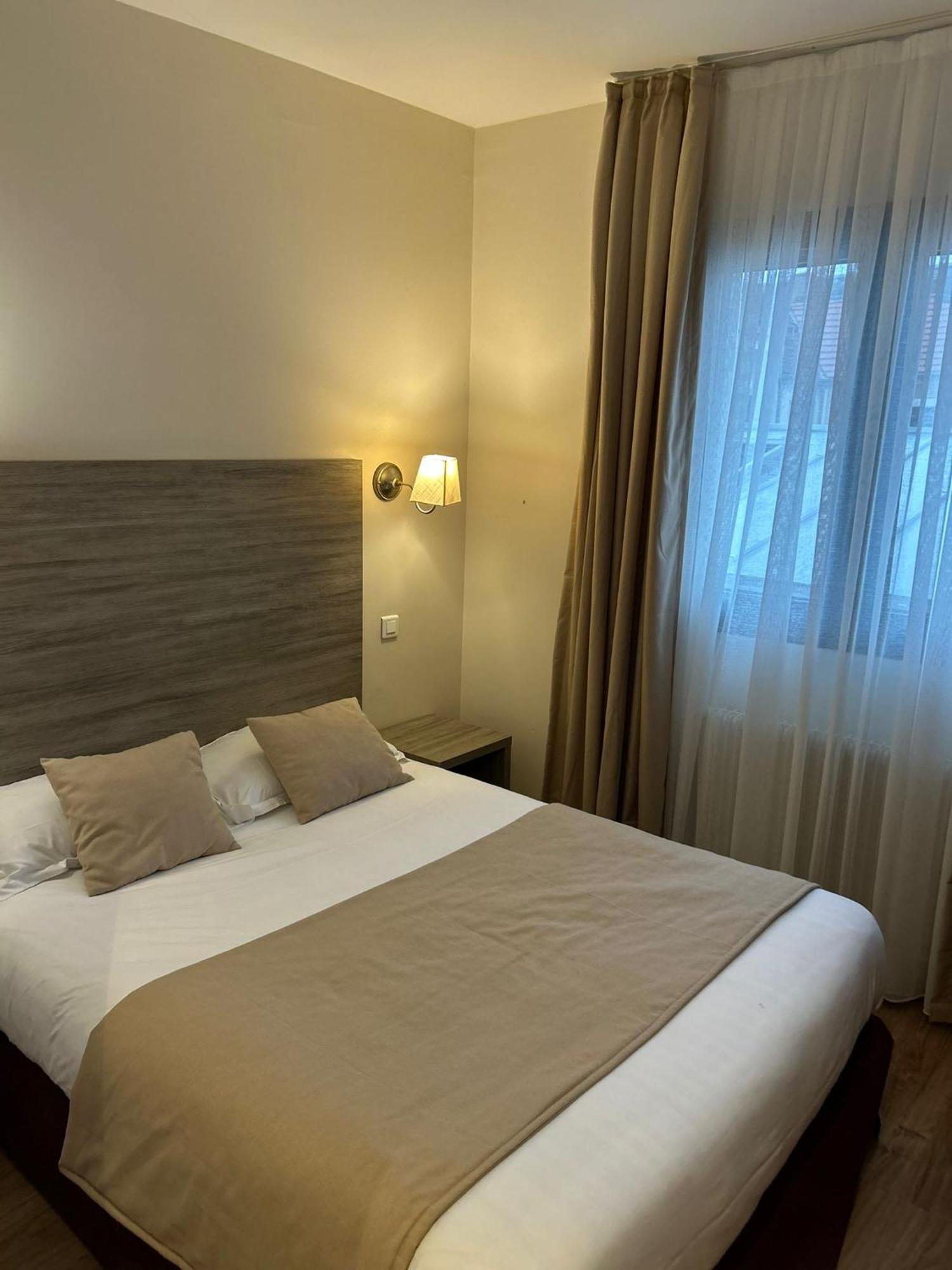 Thoiry Etoile Lodge Екстериор снимка