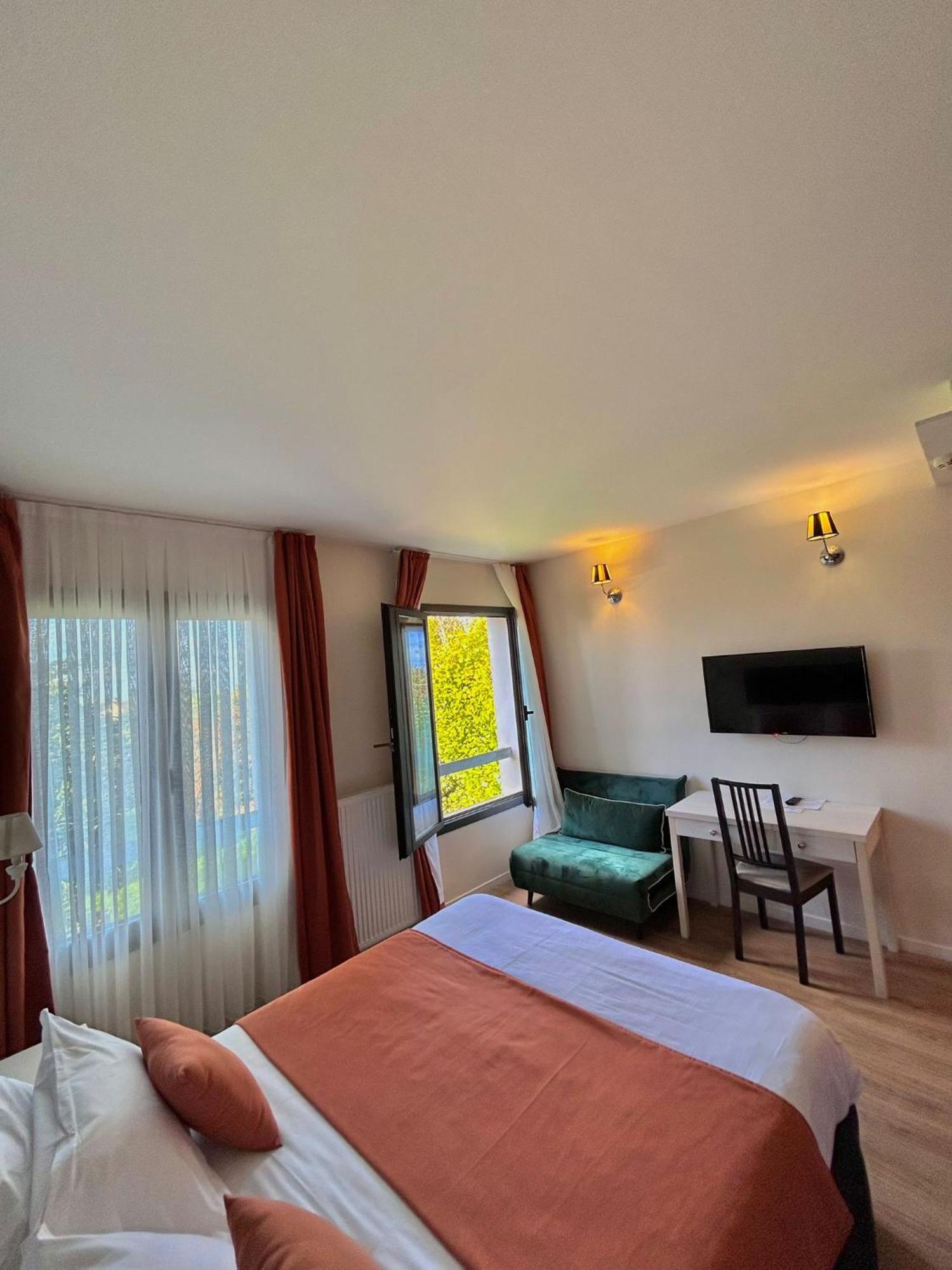 Thoiry Etoile Lodge Екстериор снимка